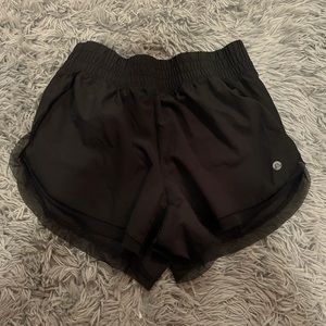 apana athletic yoga shorts